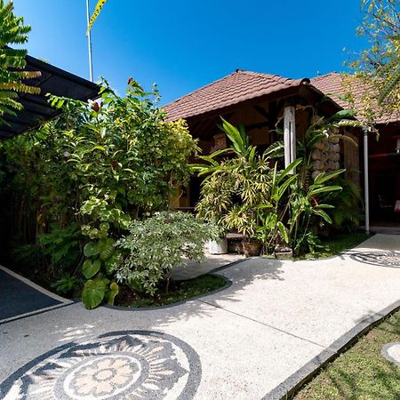 Hôtel Baruna Sanur Extérieur photo